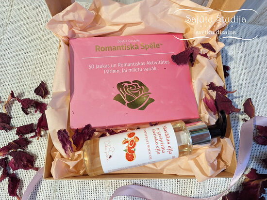 Komplekts romantiskā spēlē un masāžas eļļa